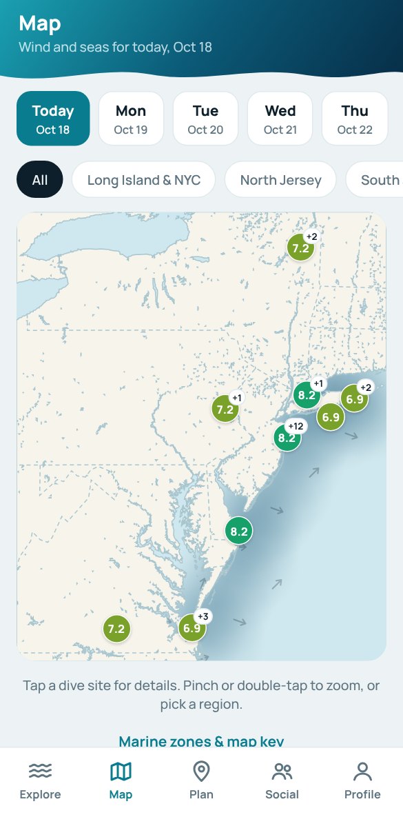 The MADS map: dive sites with their scores and wind arrows over the water